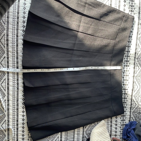 Black pleated mini skort - Picture 6 of 6